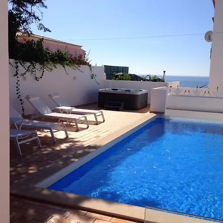 Cristal Villa *